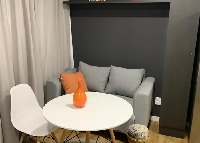 Loft Confortavel E Moderno Com Garagem Perto Da Furb E Vila Germanica