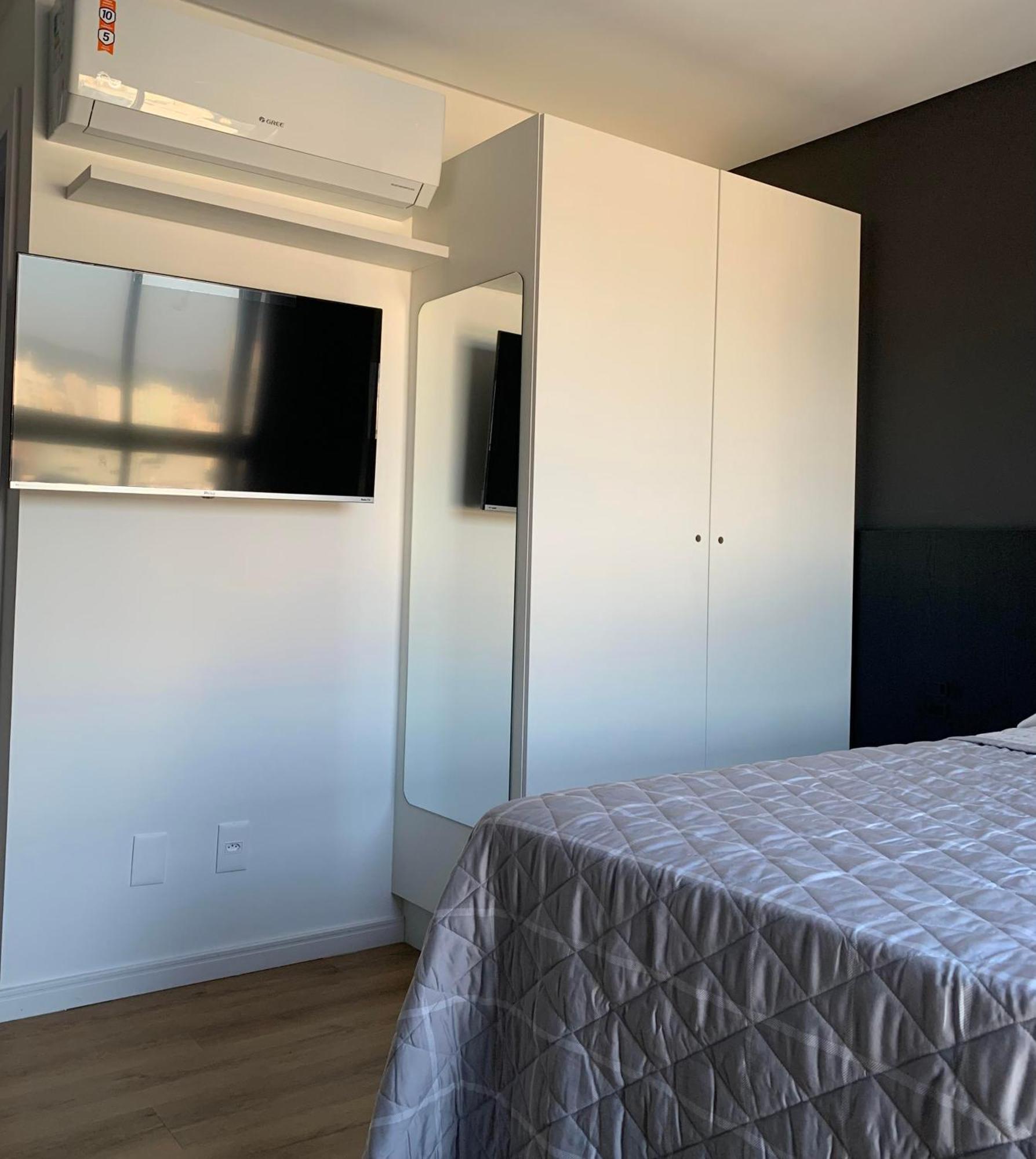 Apartment Loft Confortavel E Moderno Com Garagem Perto Da Furb E Germanica