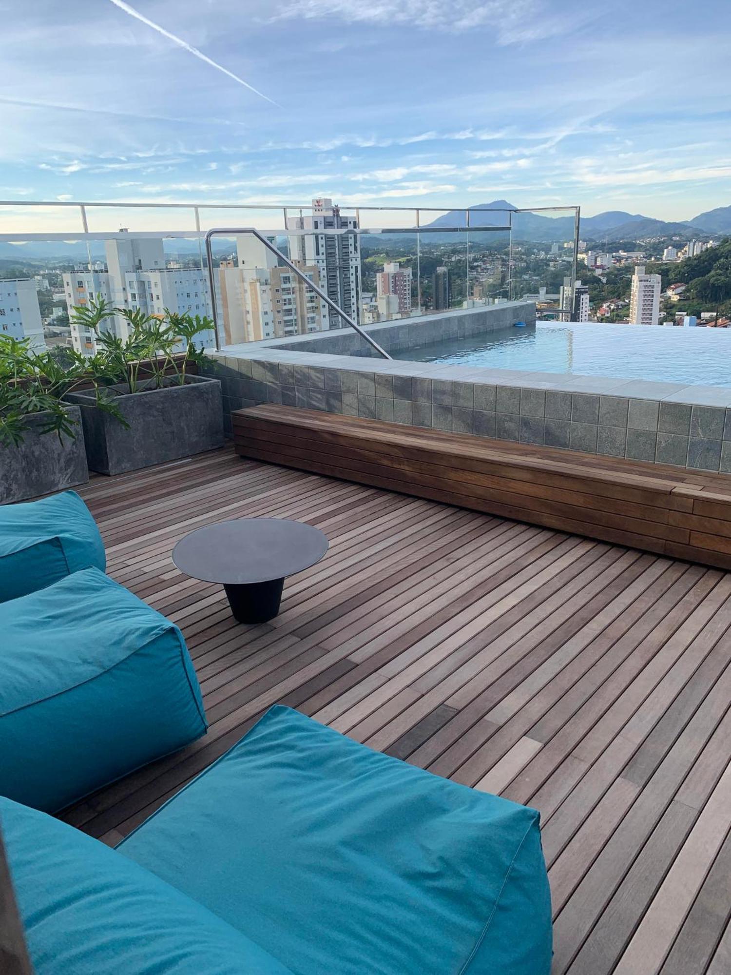 Loft Confortavel E Moderno Com Garagem Perto Da Furb E Germanica *